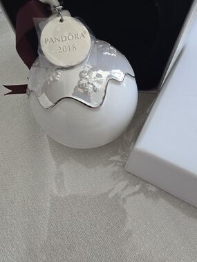 Pandora White and Silver 2018 Holiday Ornament